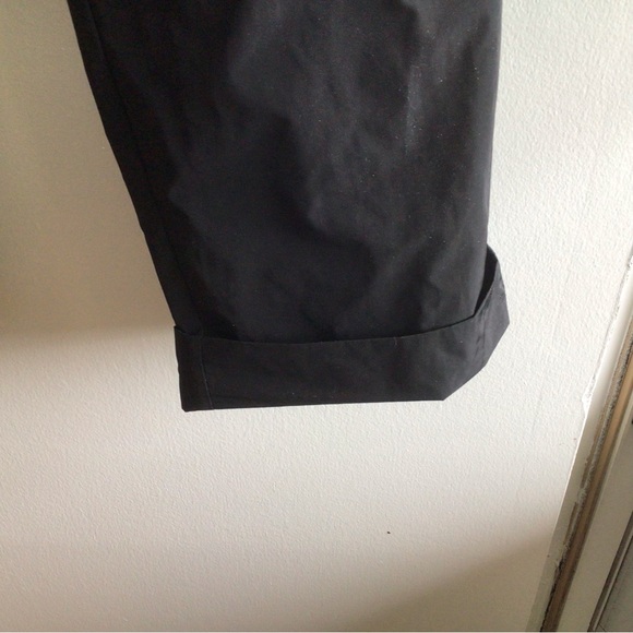 LIV Crop Pants - Picture 2 of 6